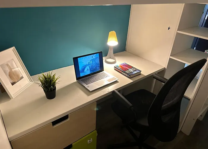 Cozy Loft Partition Room In Barsha Heights