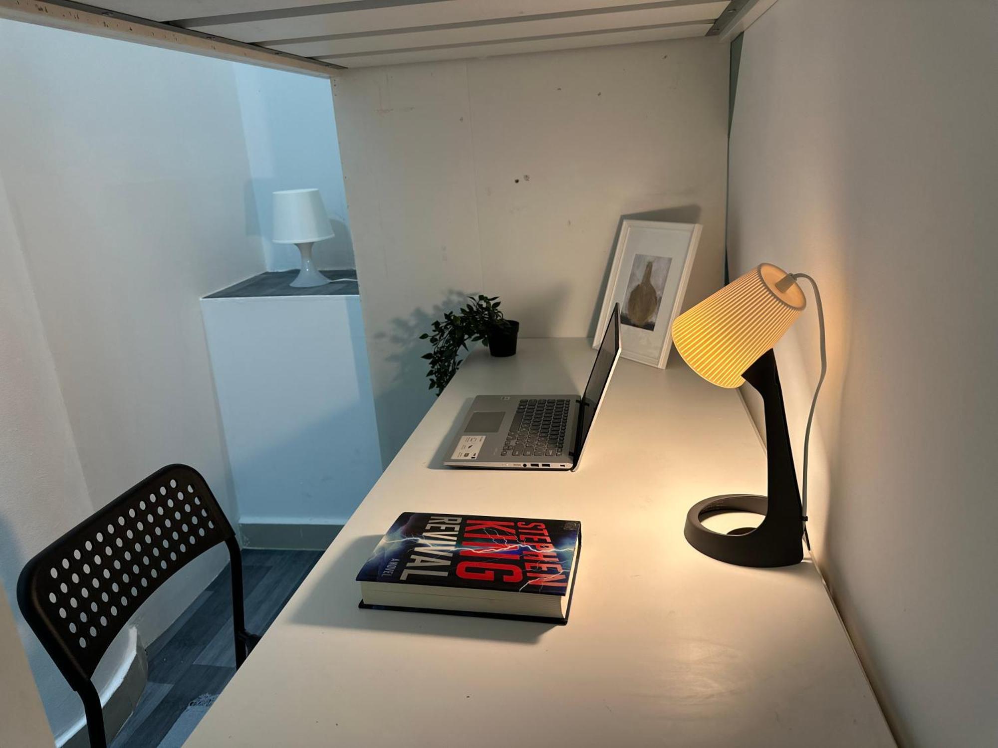 Cozy Loft Partition In Barsha Heights Homestay *